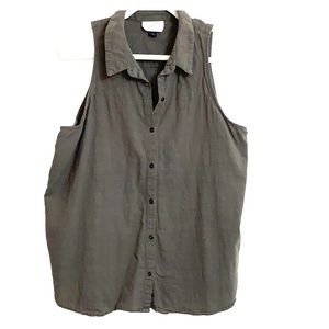 Women’s XL Universal Thread Sleeveless Button Down